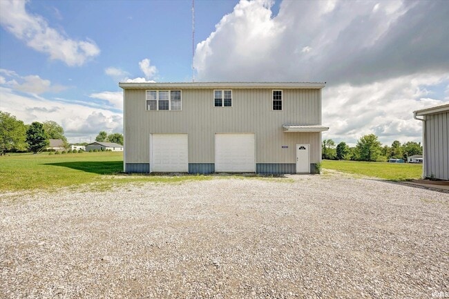 4693 N State Rd 43 in Solsberry, IN - Building Photo - Building Photo