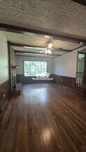 482 Dogwood Dr NW in Lilburn, GA - Building Photo - Building Photo