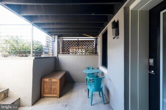 4514 15th St NW, Unit UNIT B in Washington, DC - Building Photo - Building Photo