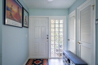 3351 Emerald Oaks Dr, Unit 103 in Hollywood, FL - Building Photo - Building Photo
