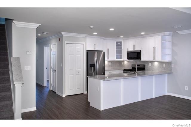 56 Overlook Dr in Farmingville, NY - Building Photo - Building Photo