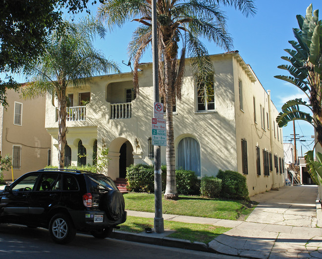 337 N Curson Ave in Los Angeles, CA - Building Photo - Building Photo