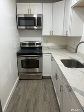 1079 Ella T Grasso Blvd in New Haven, CT - Building Photo - Building Photo