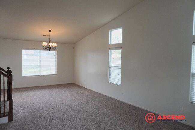 9105 Rockaway Beach Ct in Bakersfield, CA - Building Photo - Building Photo