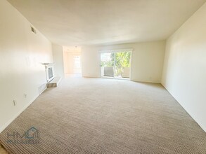 164 S Shore Dr in Solana Beach, CA - Building Photo - Building Photo