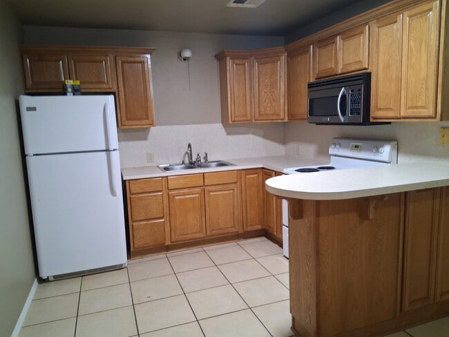 111 E Sandy Creek Dr, Unit 2