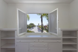 7783 1/2 Ivanhoe Ave in San Diego, CA - Building Photo - Building Photo