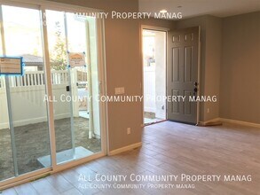 44122 Calle Luz in Temecula, CA - Building Photo - Building Photo