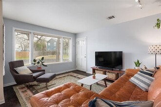 3005 E 14th St in Austin, TX - Building Photo - Building Photo