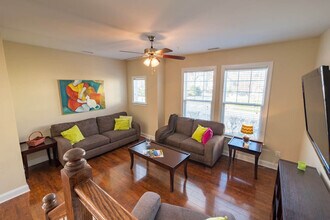 319 Legends Way in Chapel Hill, NC - Building Photo - Building Photo