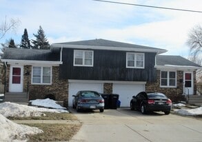 204-206 N Grant Ave in Janesville, WI - Building Photo