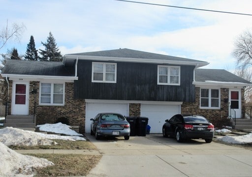 204-206 N Grant Ave in Janesville, WI - Building Photo