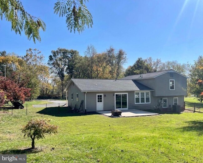 2504 Little River Rd in Haymarket, VA - Building Photo - Building Photo