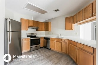 6303 Beech Trail Dr in Converse, TX - Foto de edificio - Building Photo