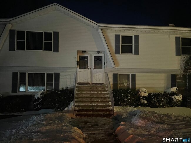 35 Worcester Ave in Waterbury, CT - Building Photo - Building Photo