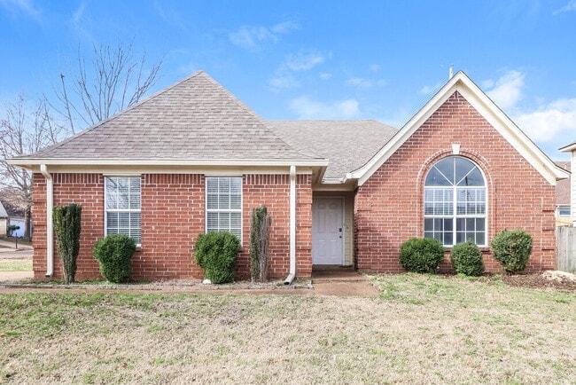 property at 995 Scofield Dr