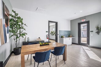 Oasis at Round Rock in Round Rock, TX - Building Photo - Interior Photo