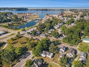 703 W Dowland St in Ludington, MI - Building Photo - Building Photo