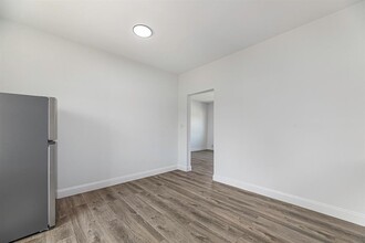 17 Norwood St-Unit -4 in Houston, TX - Building Photo - Building Photo