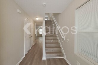 1349 Mull St in Jacksonville, FL - Foto de edificio - Building Photo