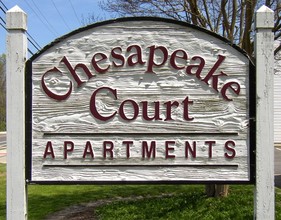 Chesapeake Court in Hampton, VA - Building Photo - Building Photo