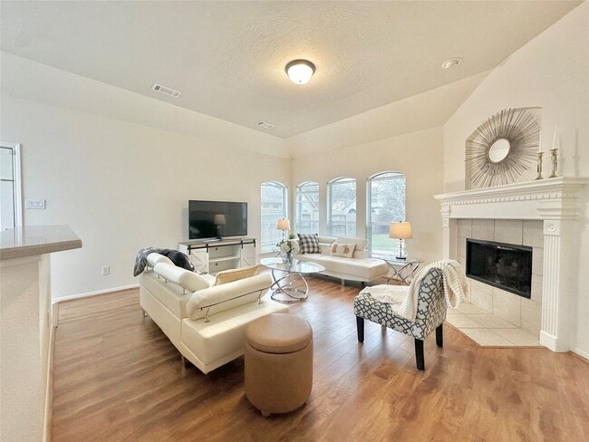 property at 4903 Falls Cir