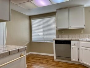 2157 Vista Del Mar in San Mateo, CA - Building Photo - Building Photo