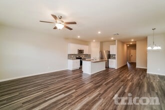 7419 Boa Holw in San Antonio, TX - Building Photo - Building Photo