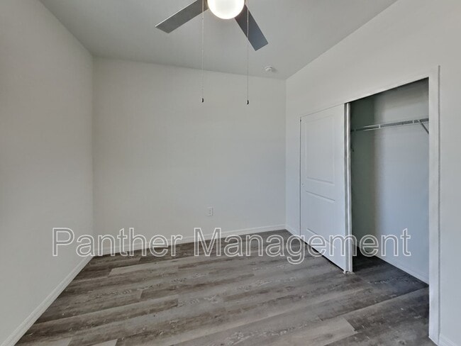 4635 SW Santa Barbara Pl in Cape Coral, FL - Building Photo - Building Photo