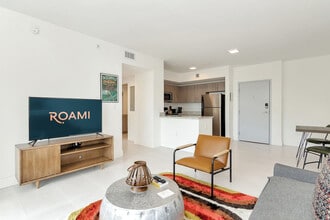 1710 SW 27th Ave in Miami, FL - Building Photo - Building Photo