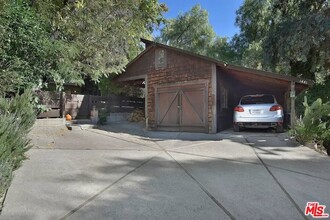 1441 Bonnell Dr, Unit 1025 E 77th St - 5 in Topanga, CA - Building Photo - Building Photo