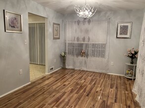 227 Lindsey Ct in Franklin Township, NJ - Building Photo - Building Photo