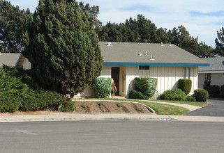 58-62 N Calle Vista in Camarillo, CA - Building Photo - Building Photo