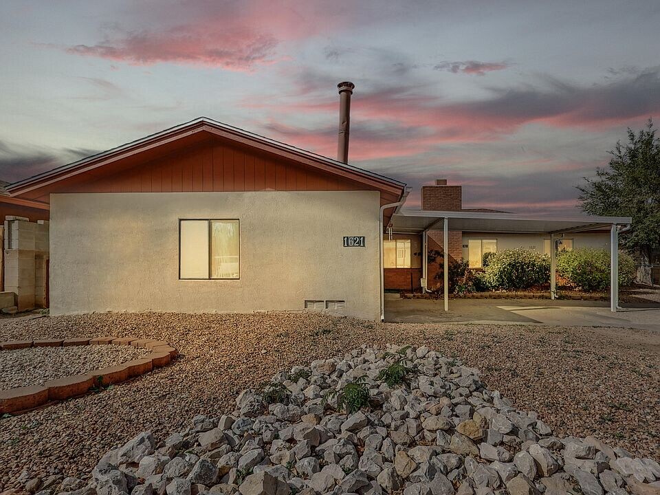 1621 Mary Ellen St NE in Albuquerque, NM - Building Photo