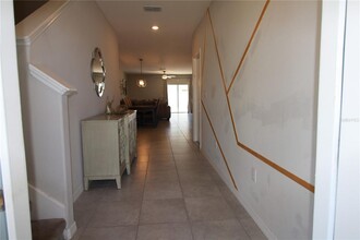 7319 Canterbury Bells Ct in Tampa, FL - Building Photo - Building Photo