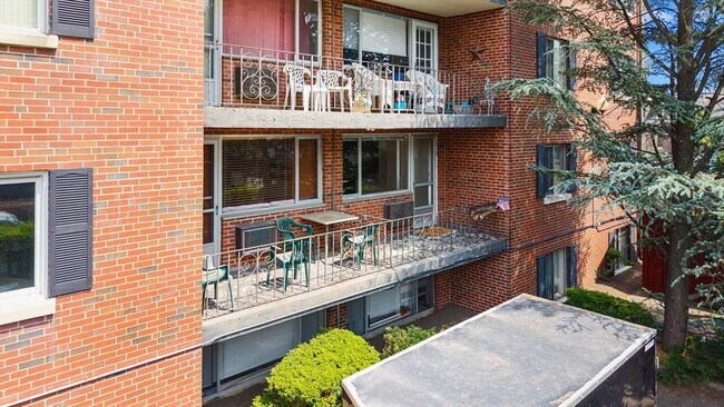 50 Tuttle St in Wakefield, MA - Building Photo - Building Photo