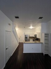 20820 San Simeon Way, Unit 24G in Miami, FL - Building Photo - Building Photo