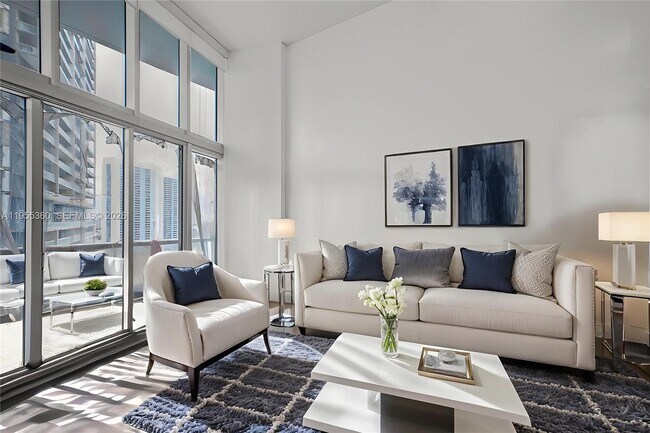 495 Brickell Ave in Miami, FL - Building Photo - Building Photo