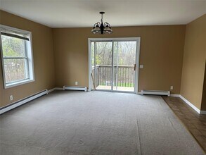 24 Co Rd 10 in Germantown, NY - Building Photo - Building Photo