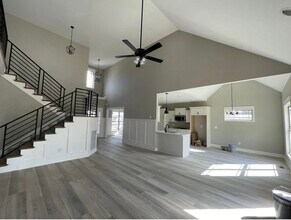 446 Spiderwort Dr in Clarksville, TN - Building Photo - Building Photo