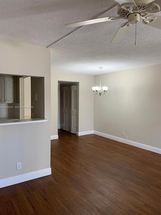 134 Windsor G in West Palm Beach, FL - Building Photo - Building Photo