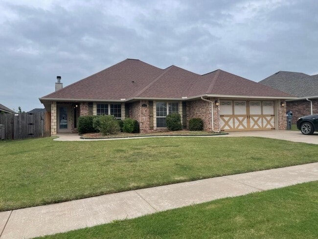 property at 3712 NE Fieldcrest