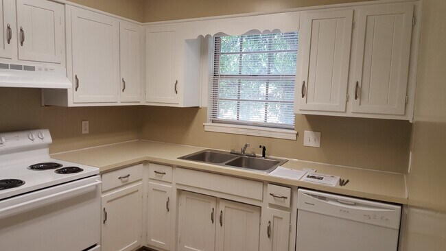2272 Chapel Hill Rd in Birmingham, AL - Building Photo - Building Photo