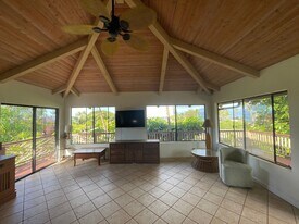 27 Haliu St in Lahaina, HI - Building Photo