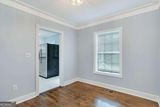 2542 White Oak Dr in Decatur, GA - Building Photo - Building Photo