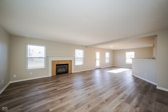 3103 Black Forest Ln in Indianapolis, IN - Foto de edificio - Building Photo