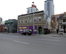 211 12th Avenue SW in Calgary, AB - Building Photo