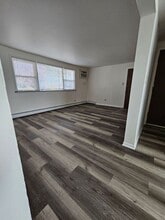 5610 6th Ave in Countryside, IL - Building Photo - Building Photo