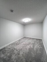 22722-2282a 82a Ave NW in Edmonton, AB - Building Photo - Building Photo