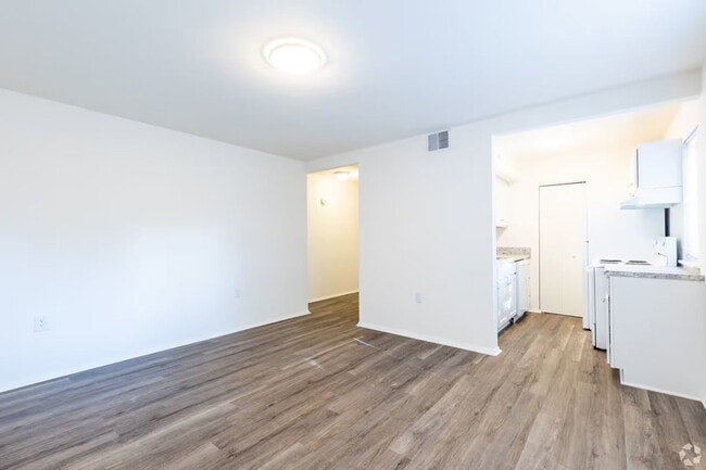 6434 Elkhardt Rd in Richmond, VA - Building Photo - Building Photo